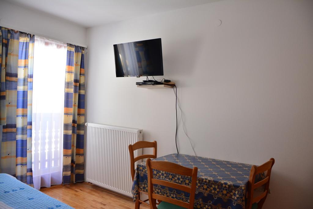 Apartments Gatej ツェルクノ エクステリア 写真